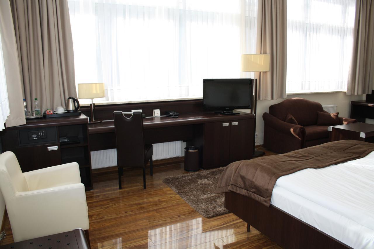 Hotel Business Faltom Gdynia 루미아 외부 사진
